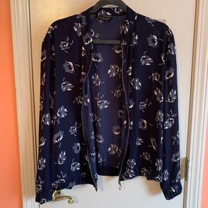 ✨NEVER WORN✨Dorothy Perkins Floral Navy Jacket